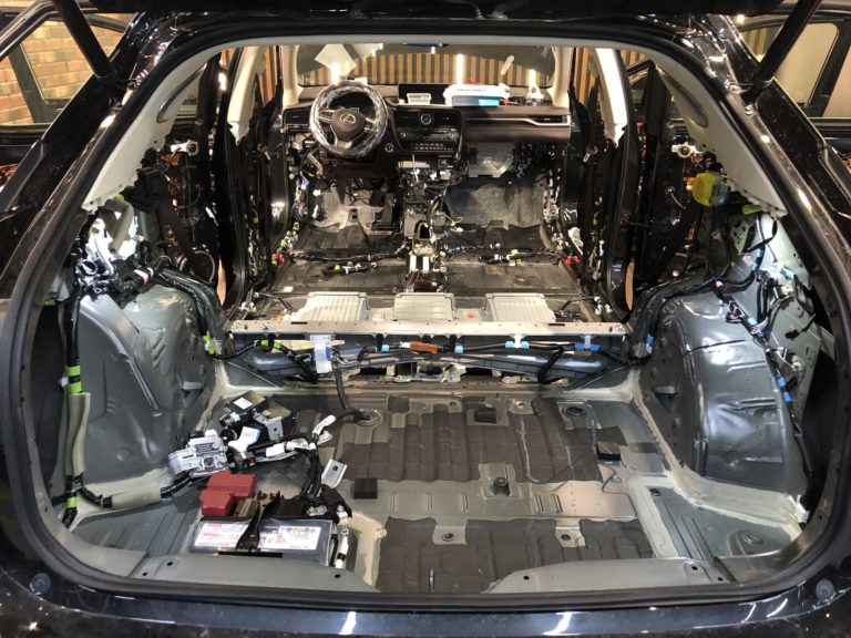 Шумоизоляция пола Lexus RX 2016-1